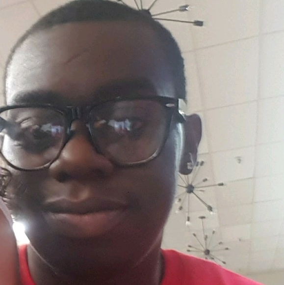 Meet your Posher, Jonathan - Picture 1 of 1